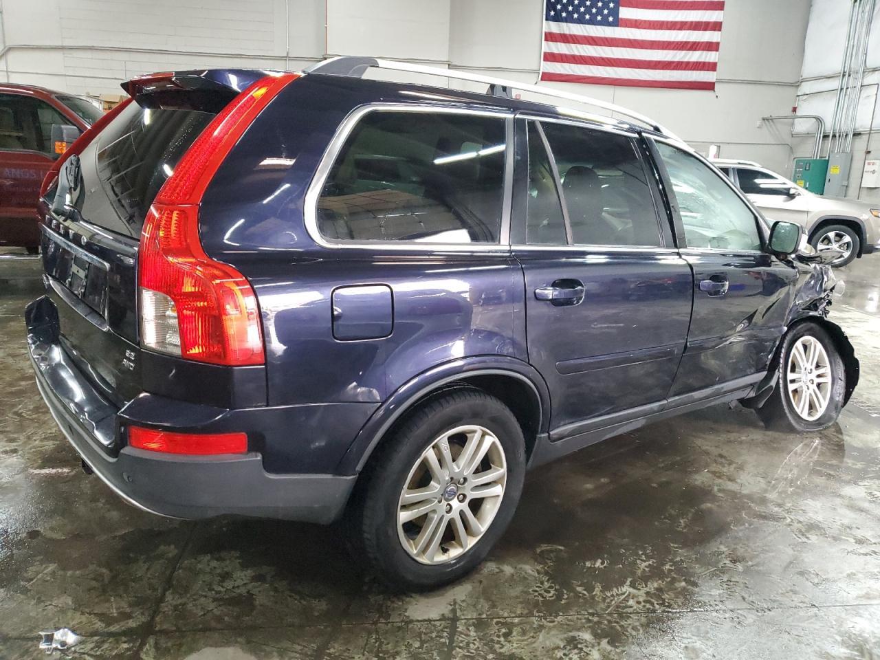 2010 Volvo Xc90 3.2 - Image 3