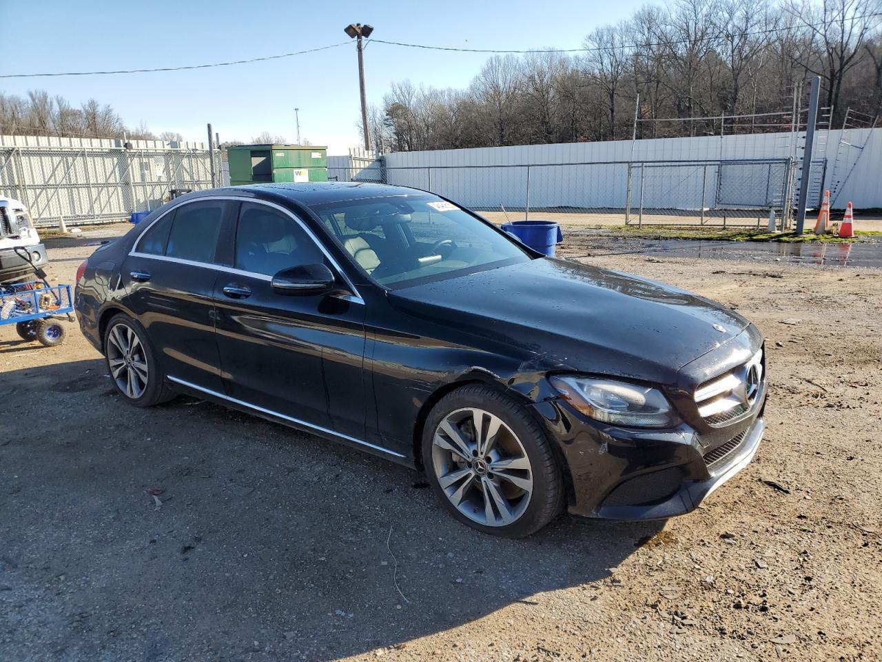 2018 Mercedes-Benz C 300 - Фото 4