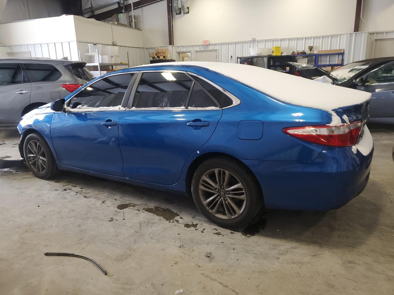 2017 Toyota Camry Le - Image 2