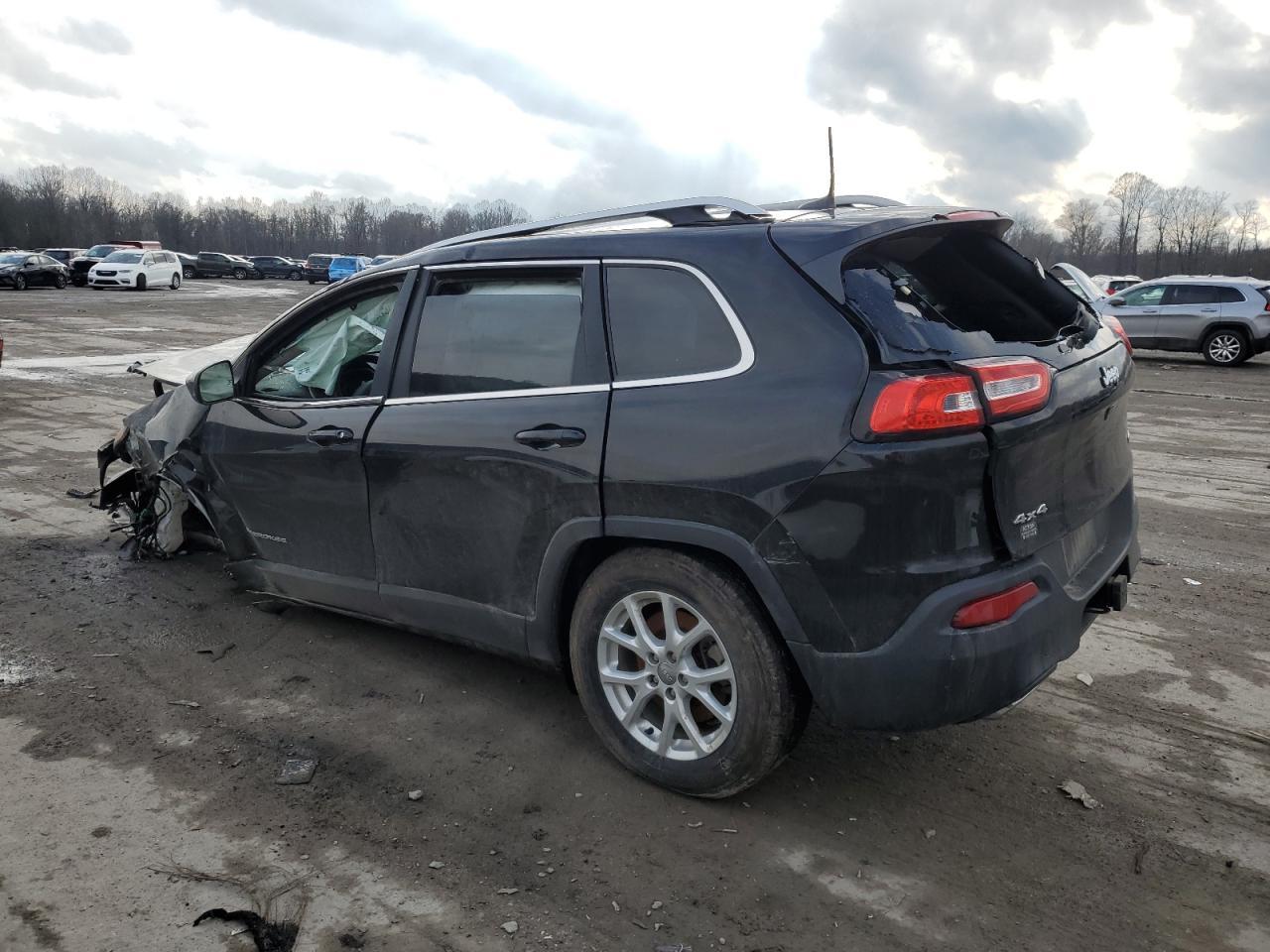 2017 Jeep Cherokee Latitude - Image 2