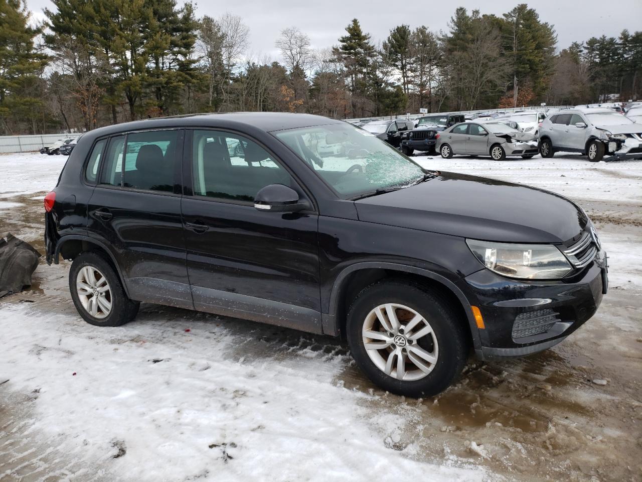 2013 Volkswagen Tiguan S - Фото 4