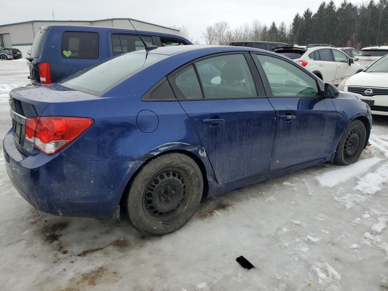 2013 Chevrolet Cruze Ls - Image 3