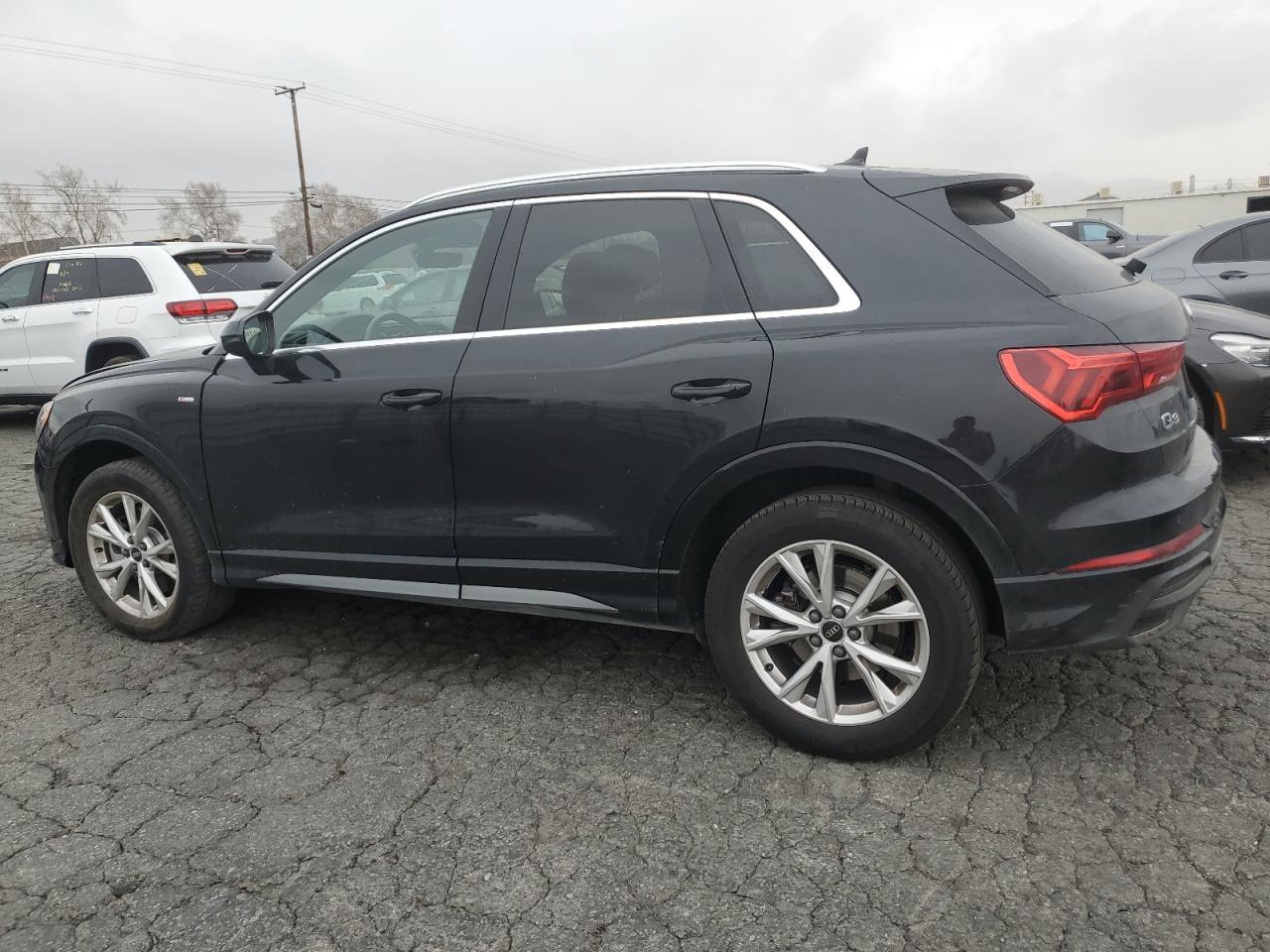 2022 Audi Q3 Premium S Line 45 - Фото 2