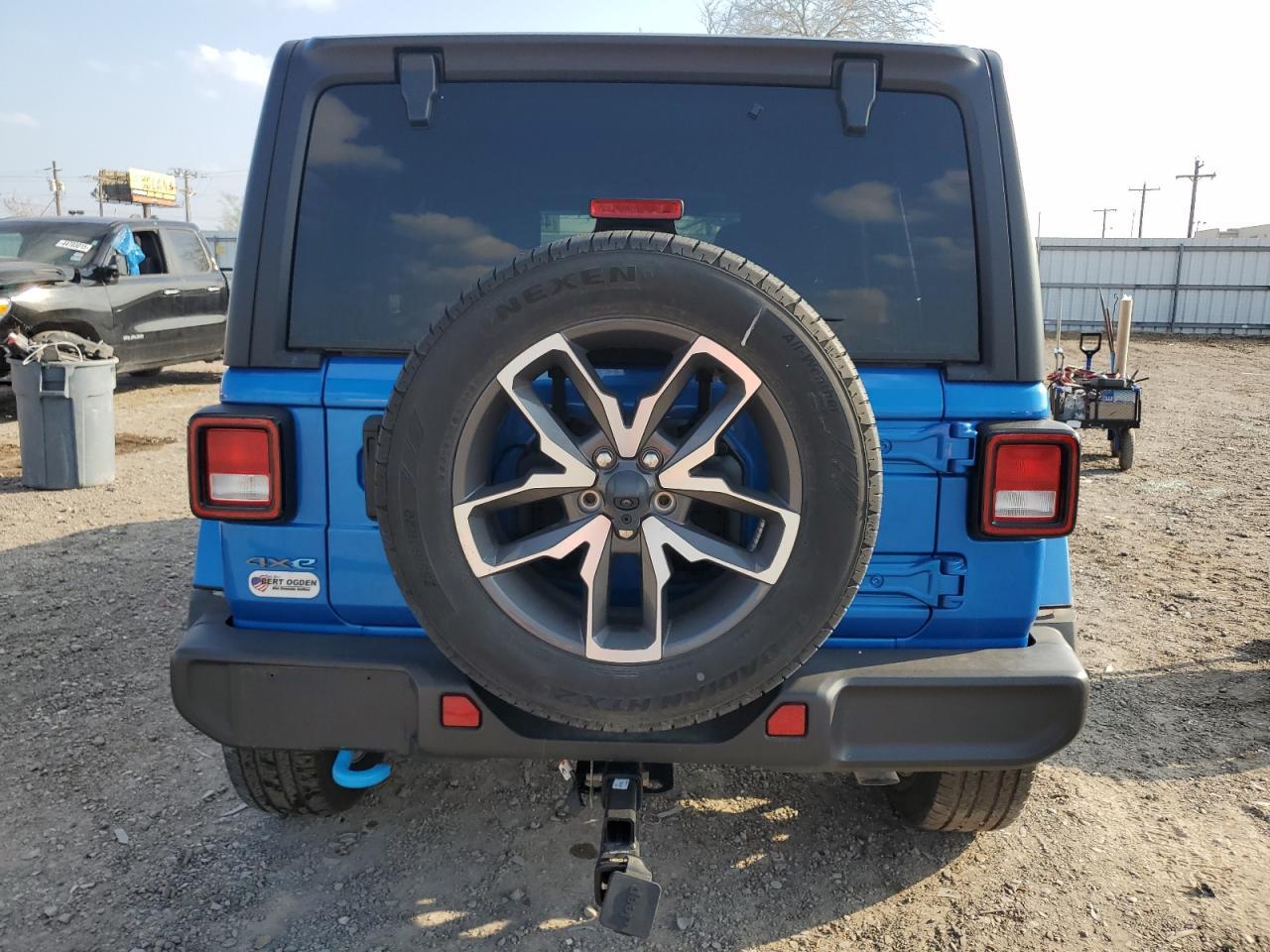 2024 Jeep Wrangler 4Xe - Image 6