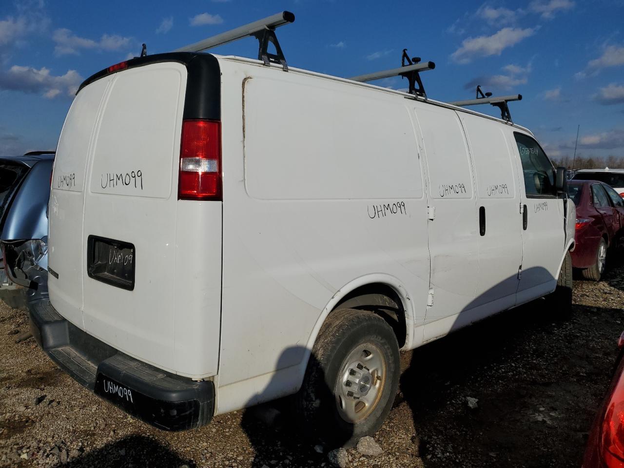 2020 Chevrolet Express G2500 - Фото 3