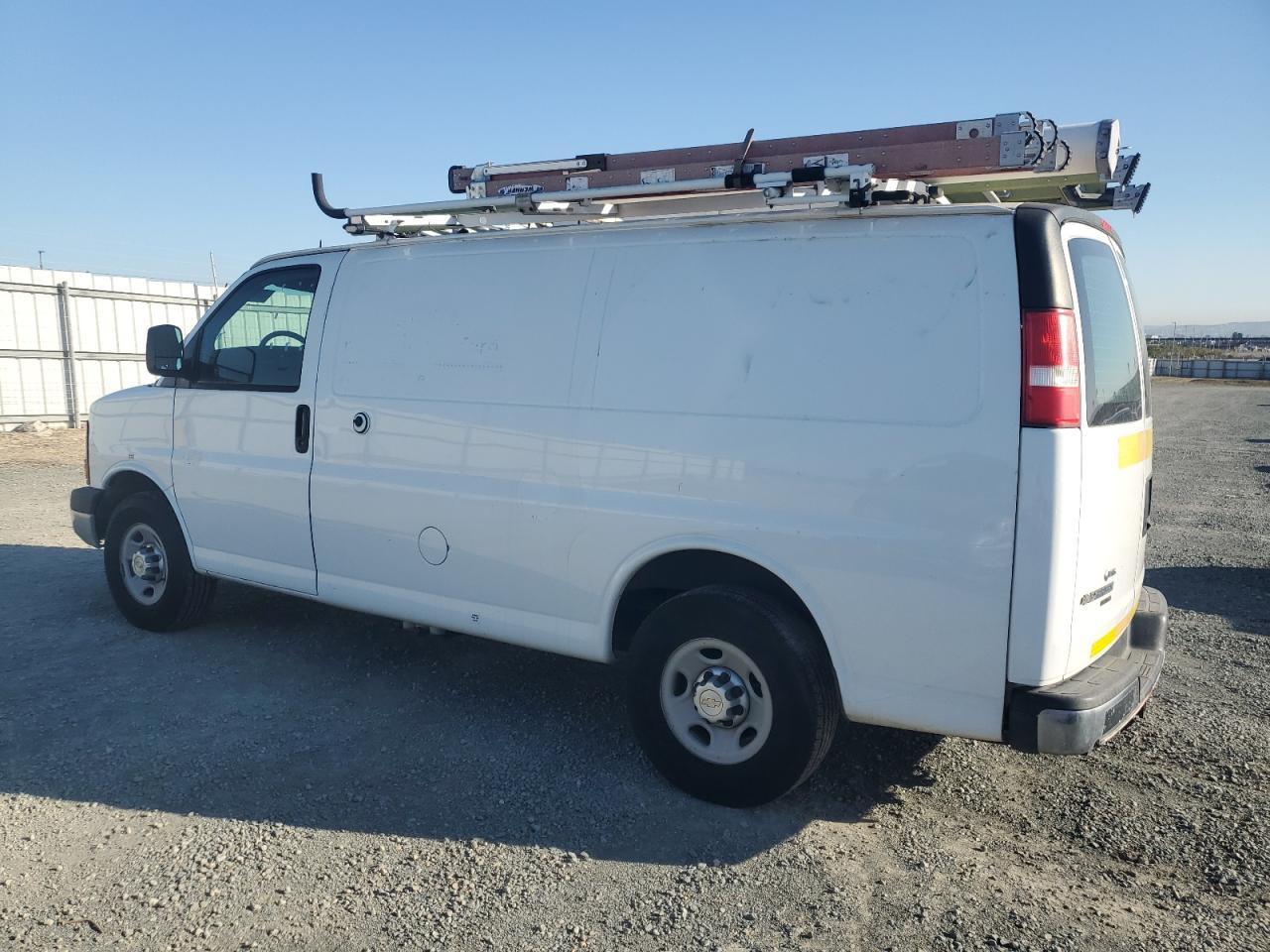 2014 Chevrolet Express G2500 - Image 2
