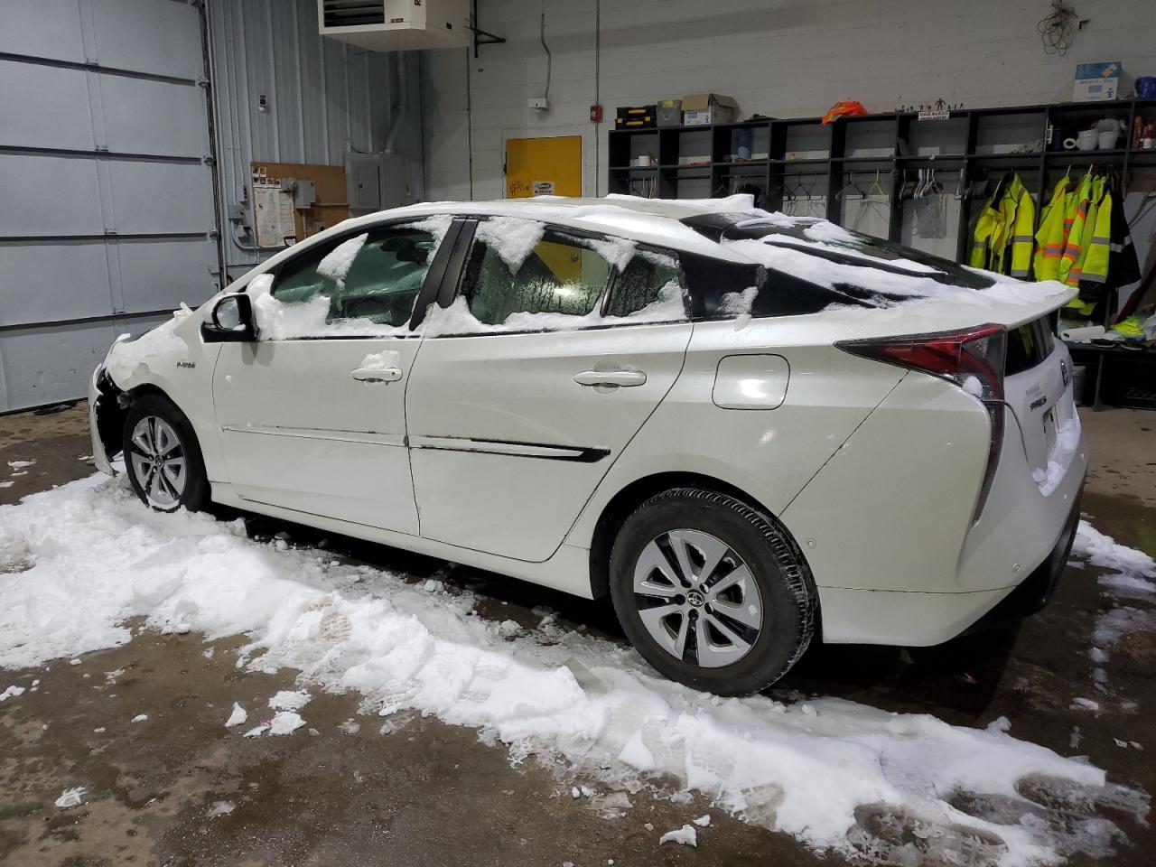 2018 Toyota Prius - Фото 2