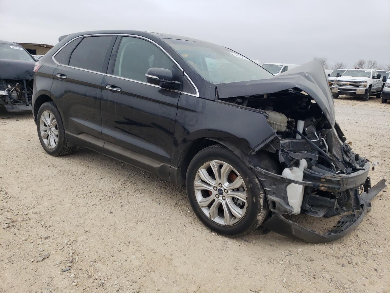 2020 Ford Edge Titanium - Image 4