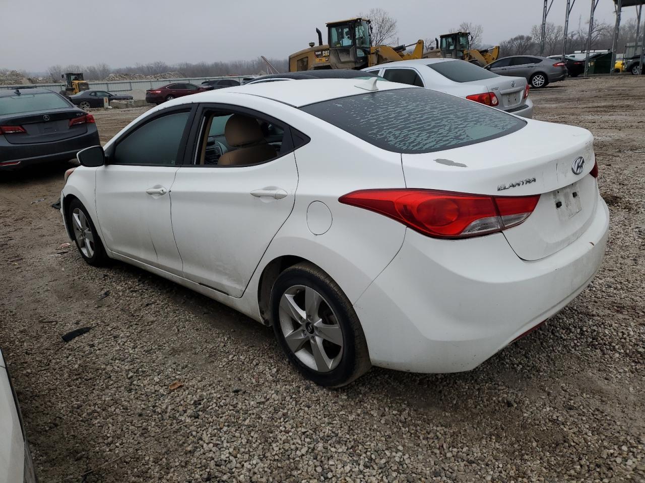 2013 Hyundai Elantra Gls - Фото 2