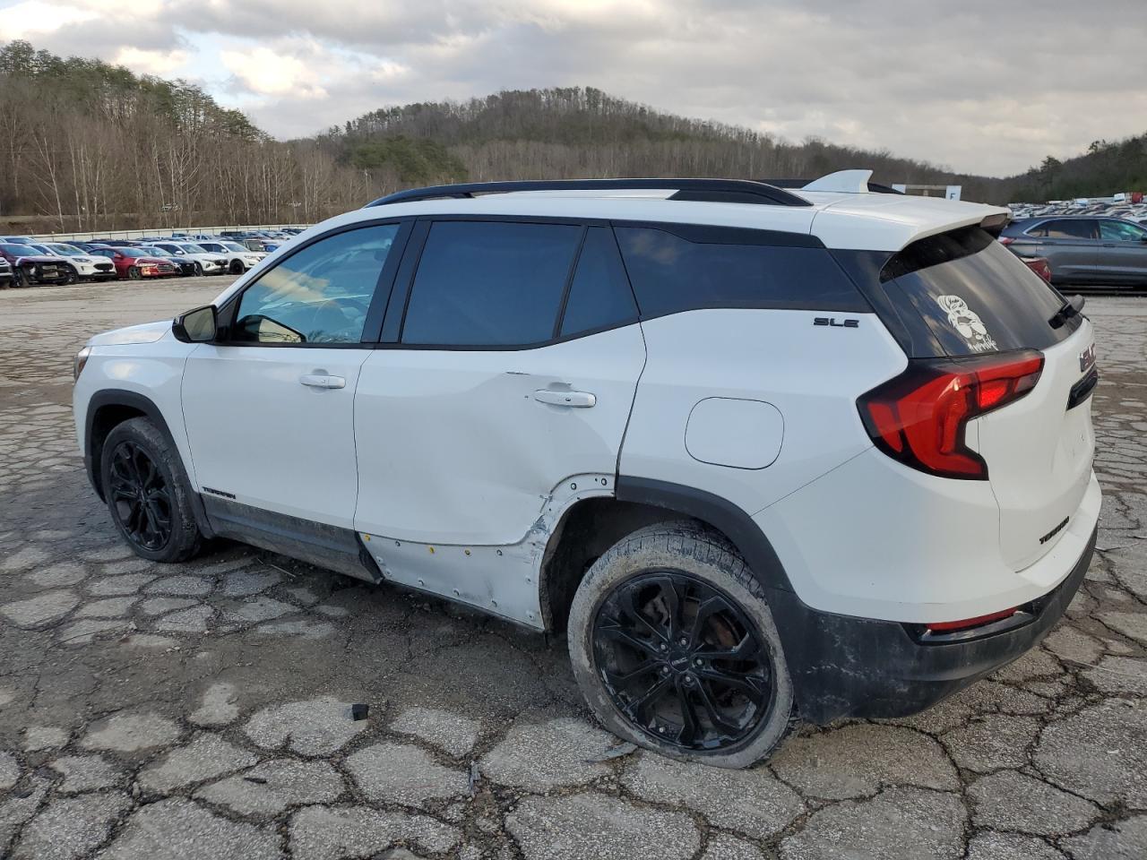 2020 GMC Terrain Sle - Image 2