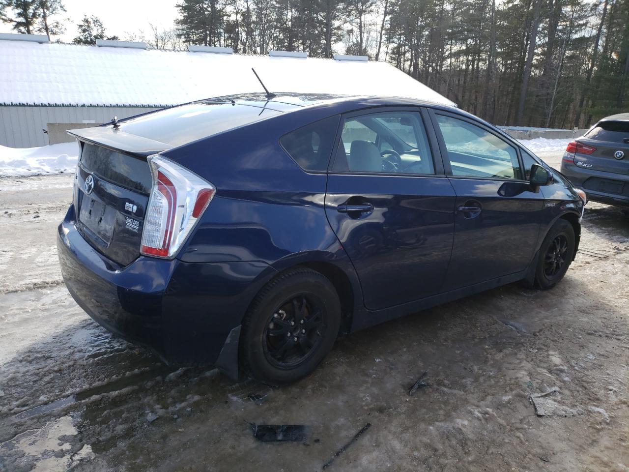 2014 Toyota Prius - Image 3