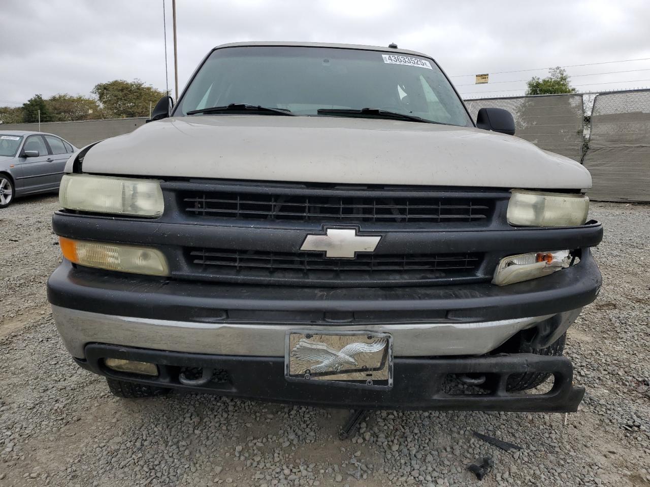 2002 Chevrolet Suburban K1500 - Image 5