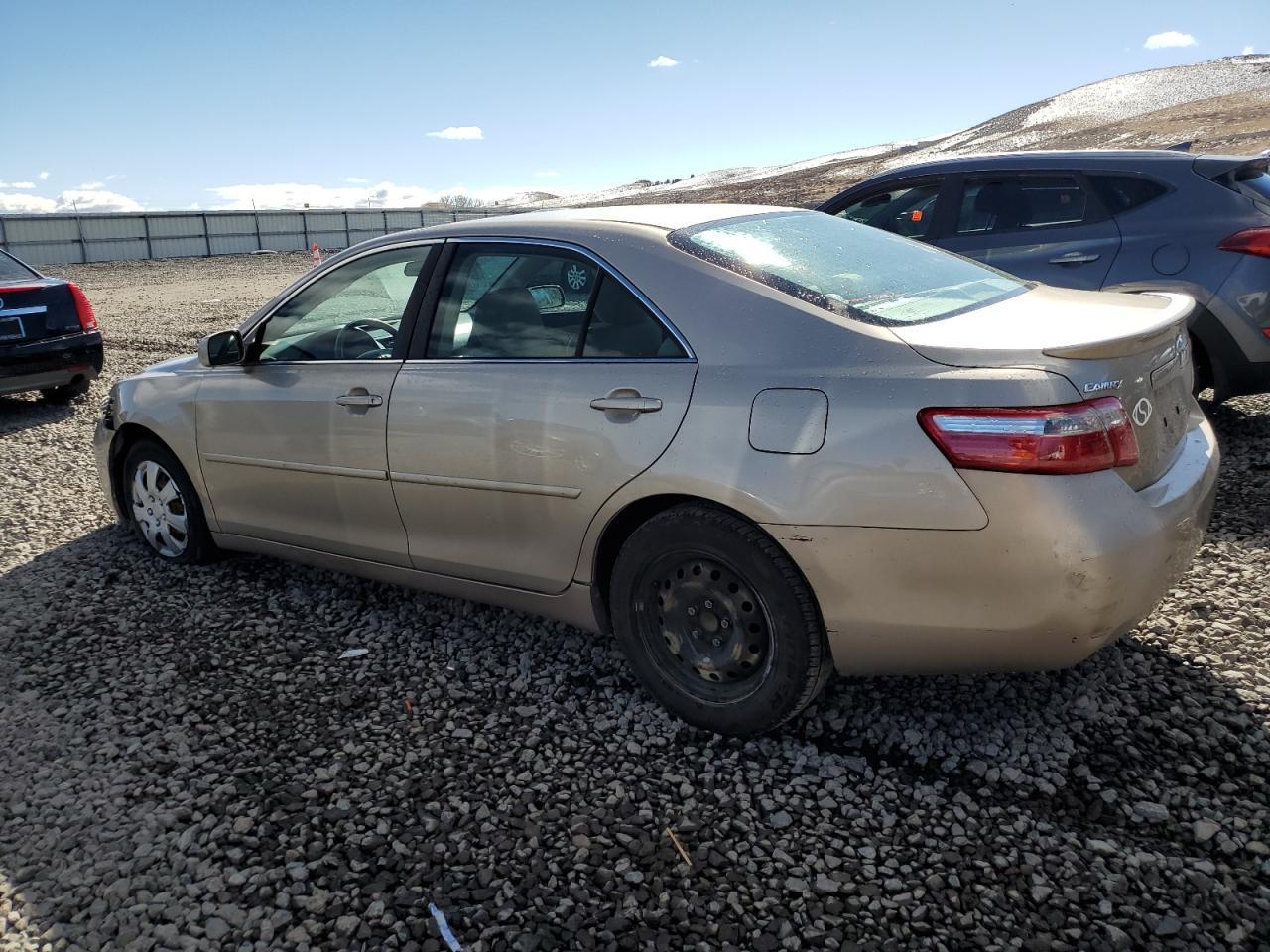 2009 Toyota Camry Base - Фото 2