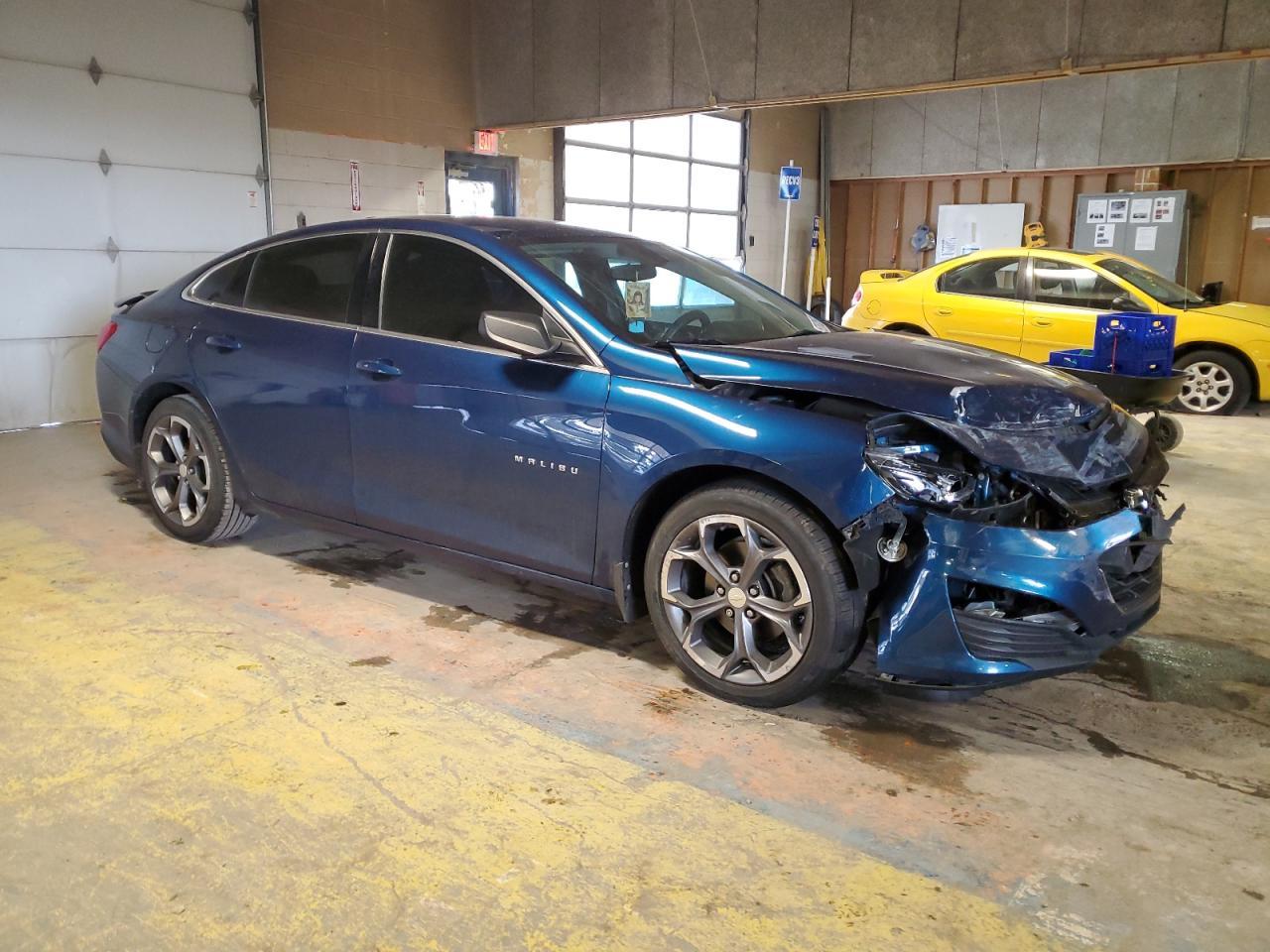 2019 Chevrolet Malibu Rs - Image 4