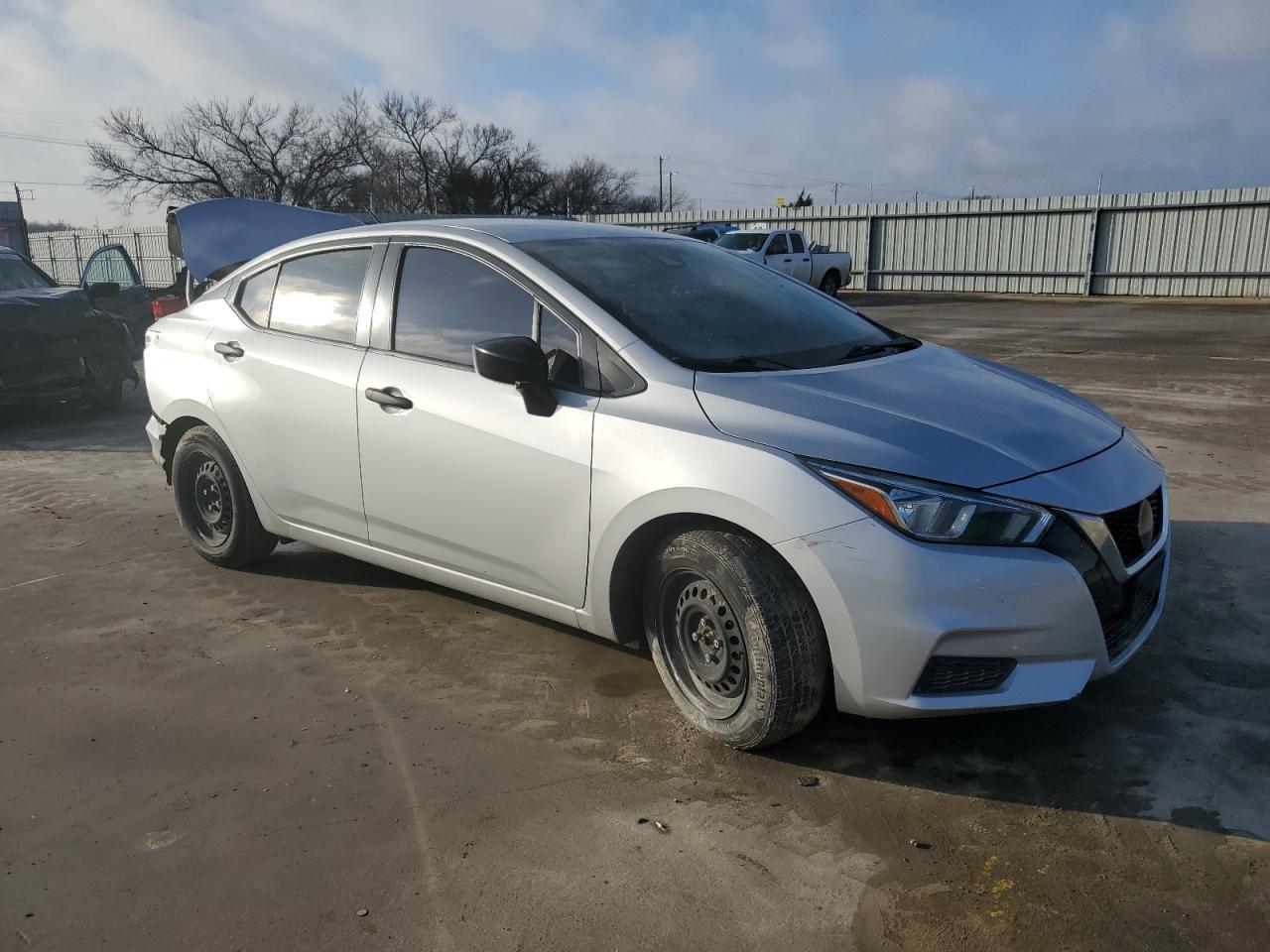 2020 Nissan Versa S - Фото 4
