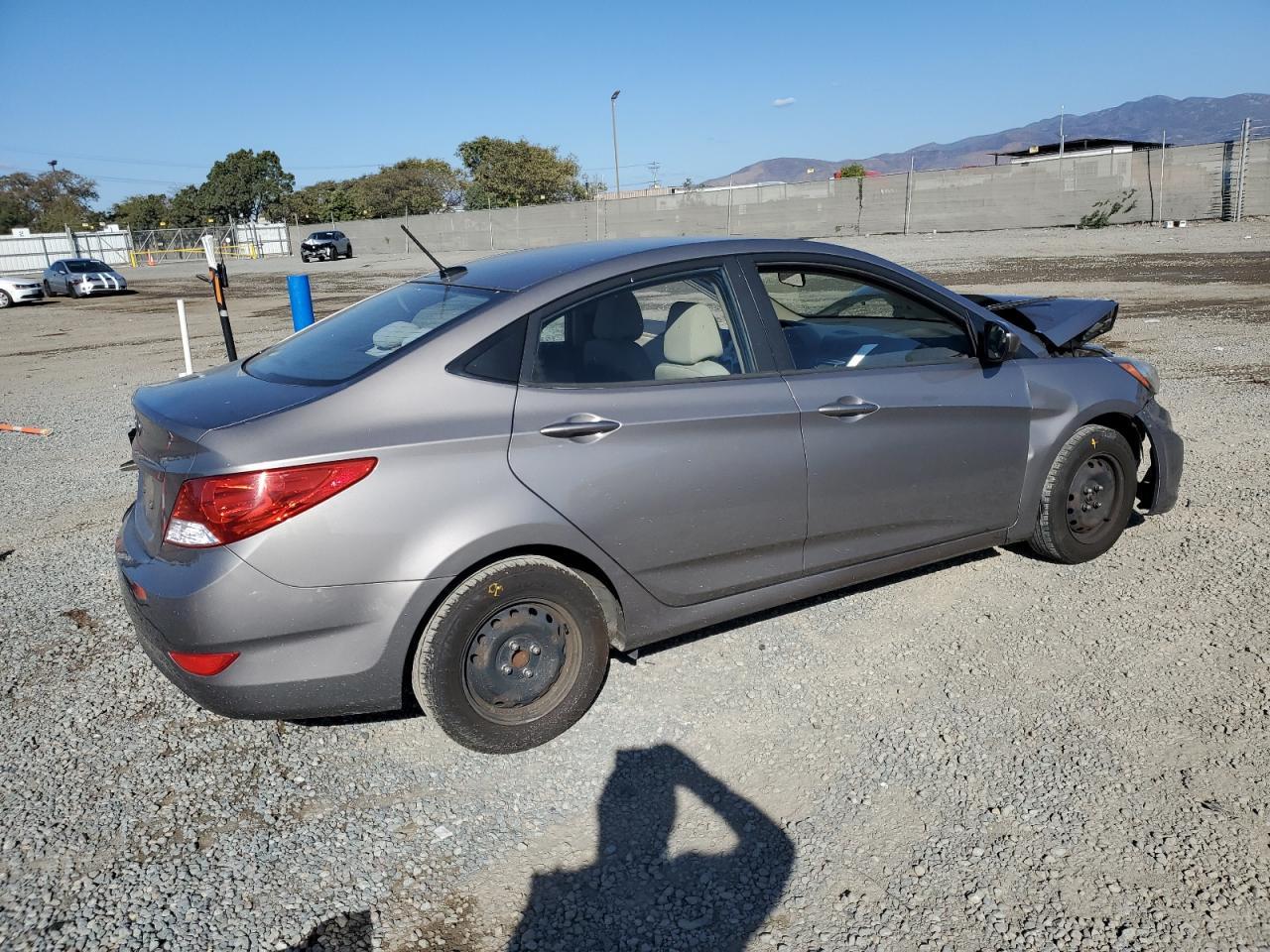 2013 Hyundai Accent Gls - Фото 3
