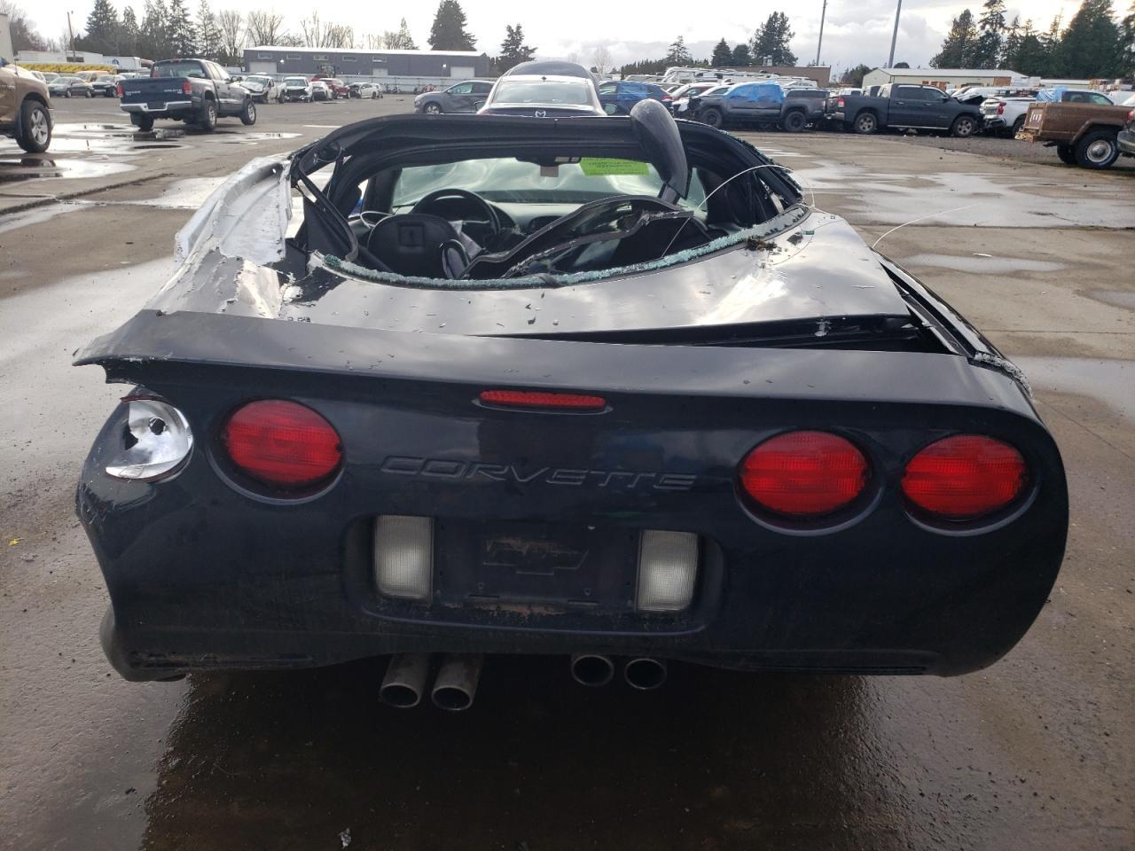 2004 Chevrolet Corvette - Фото 6
