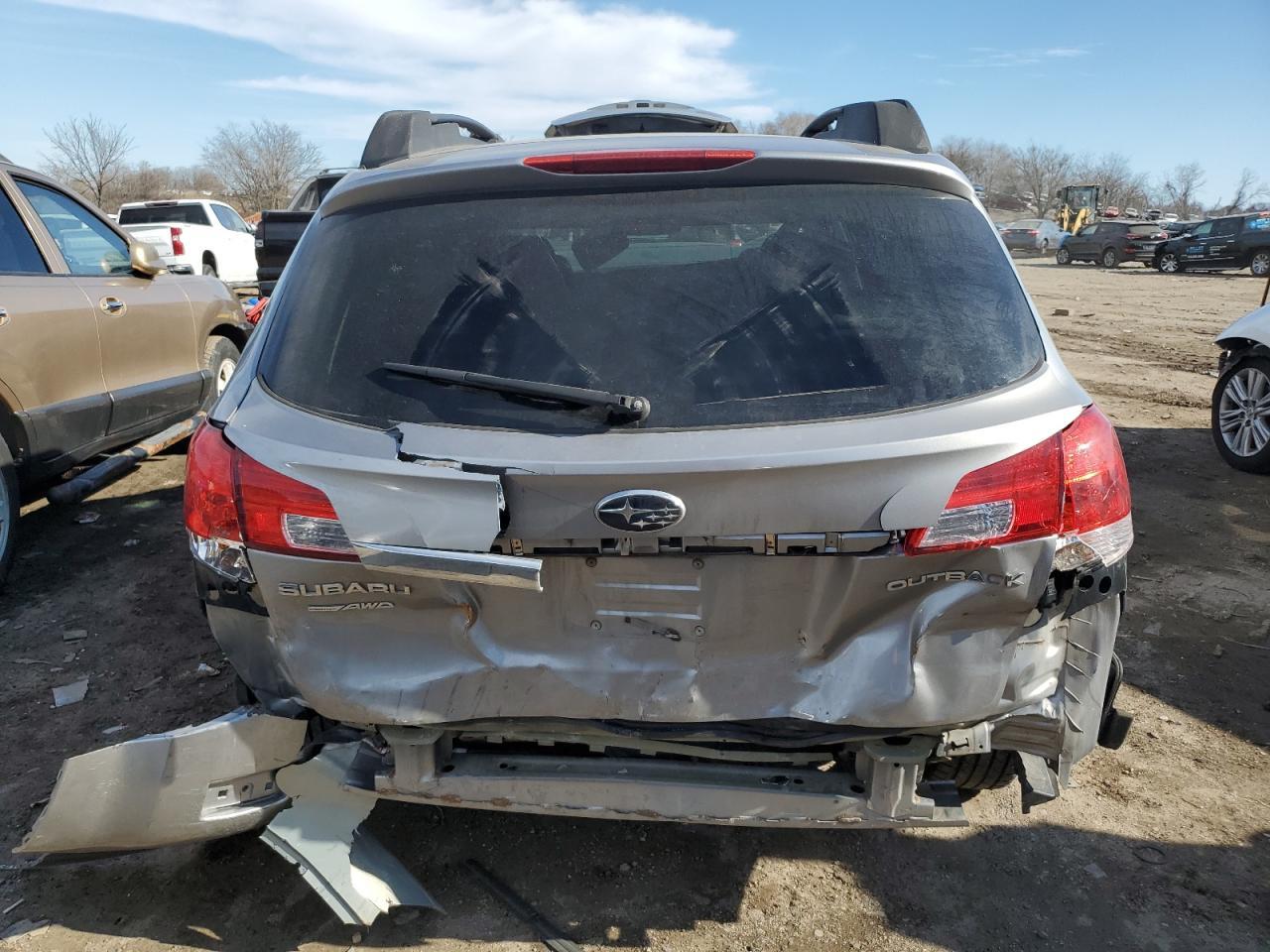 2011 Subaru Outback 2.5I Premium - Фото 6