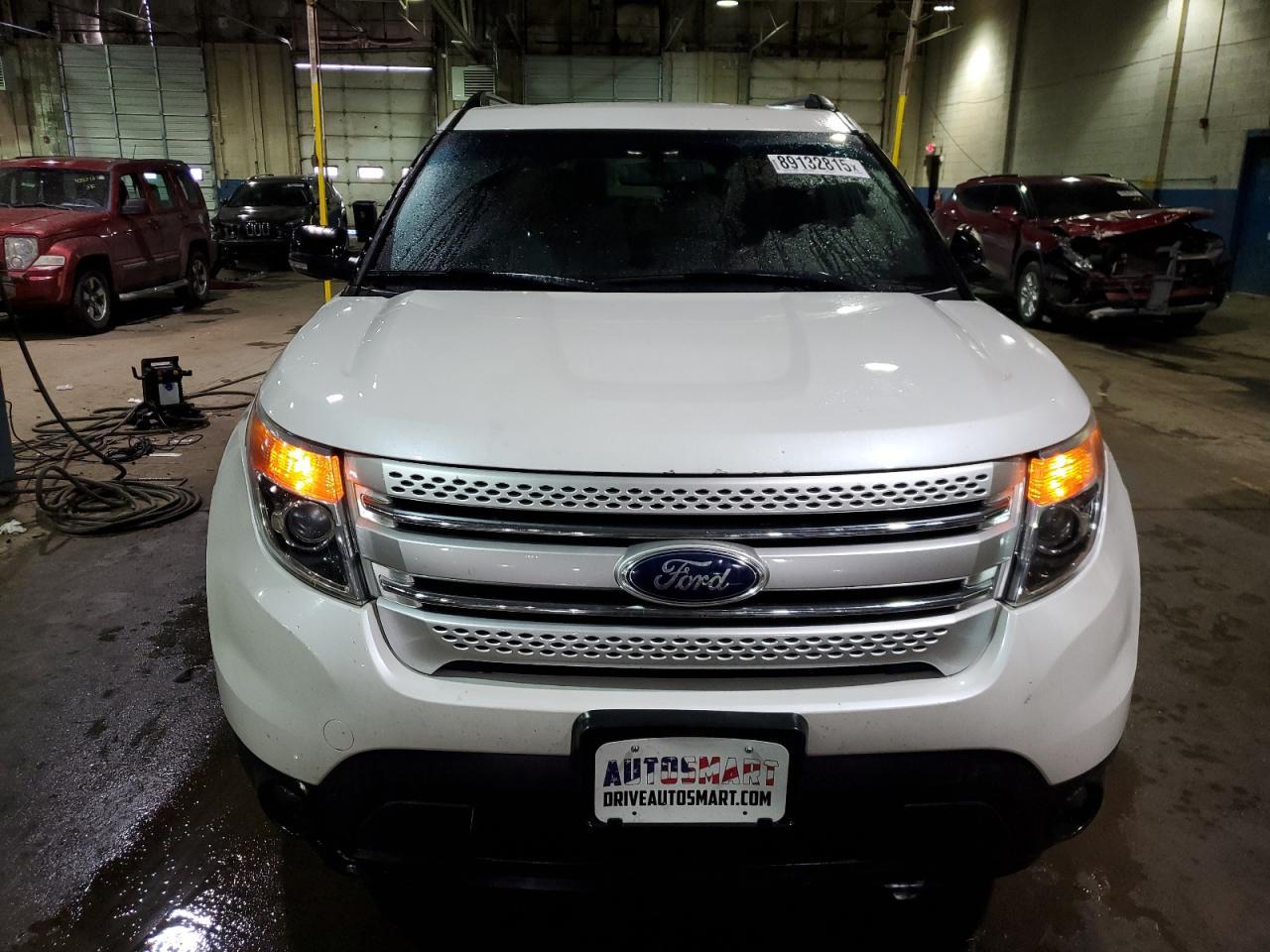 2014 Ford Explorer Xlt - Image 5