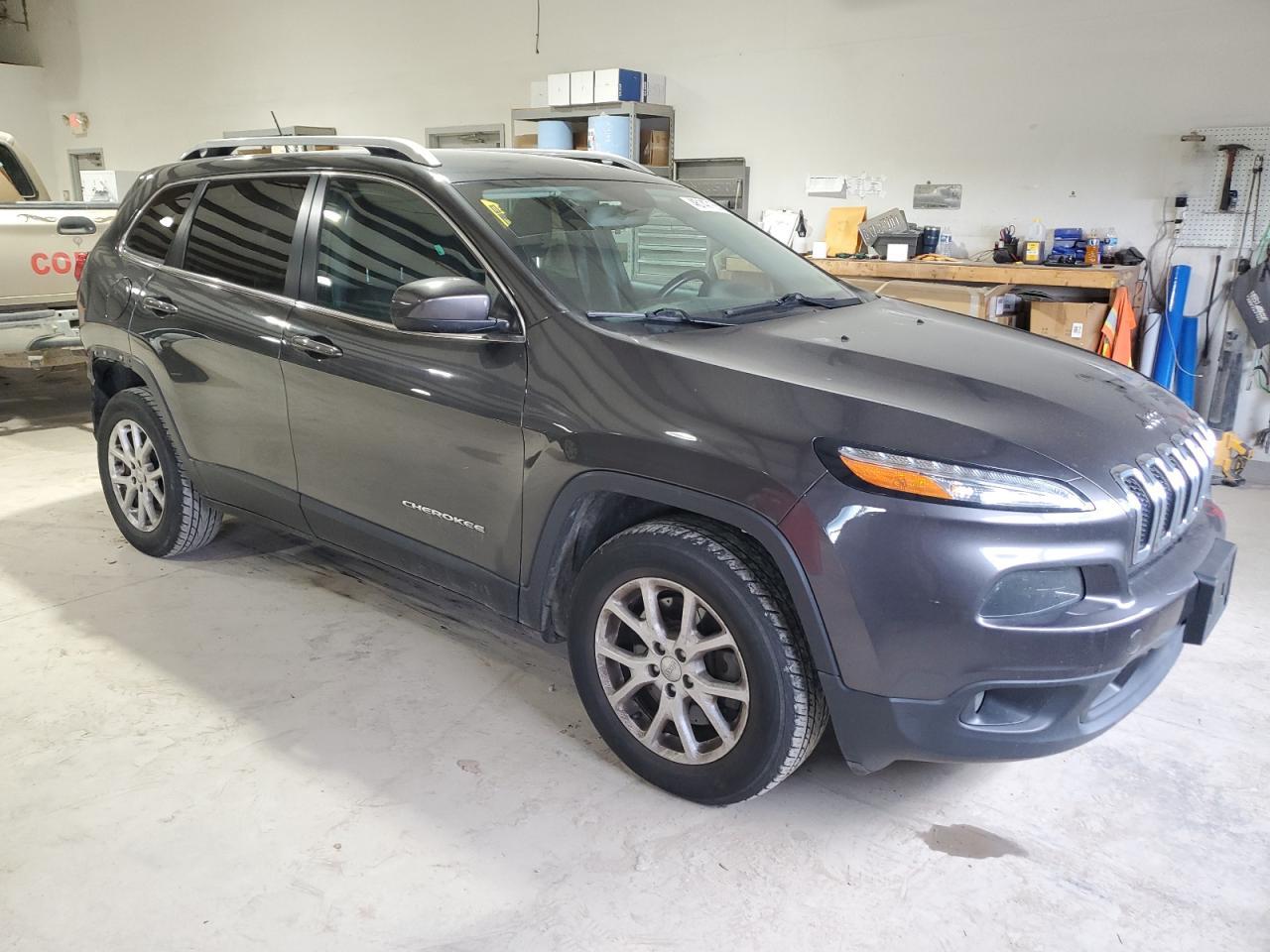 2015 Jeep Cherokee Latitude - Фото 4