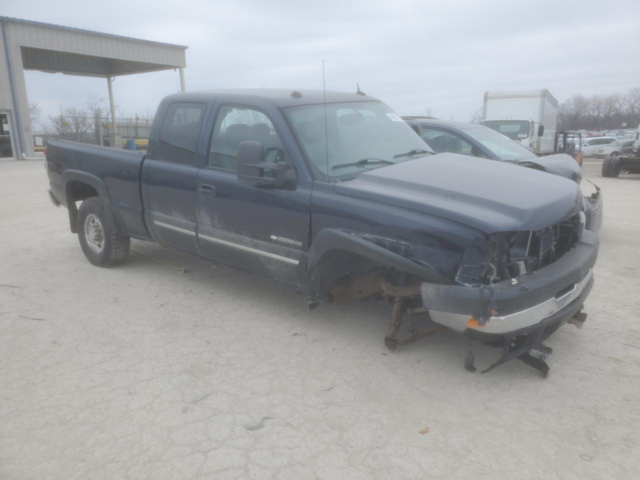 2005 Chevrolet Silverado K2500 Heavy Duty - Image 4