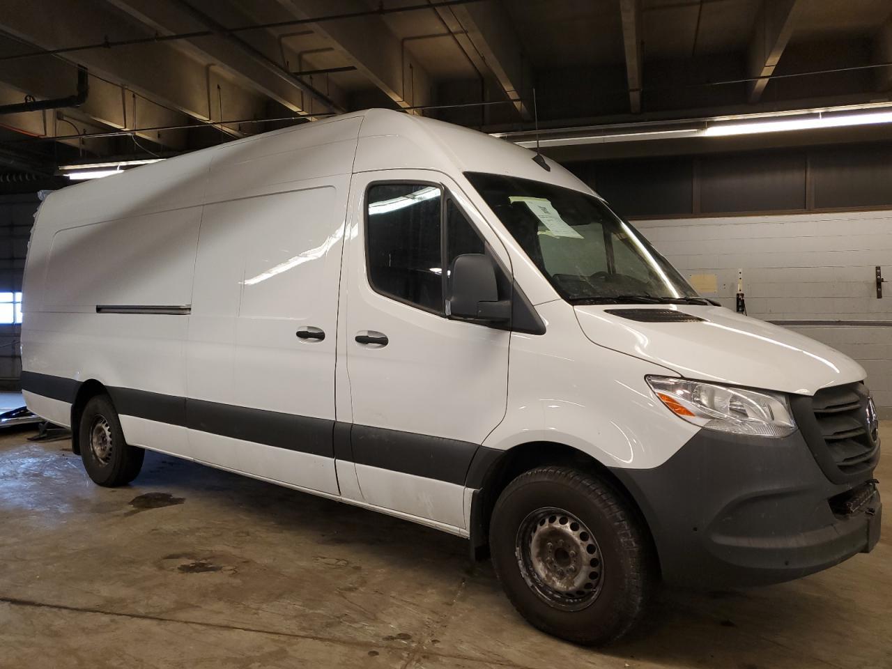 2023 Mercedes-Benz Sprinter 2500 - Image 4