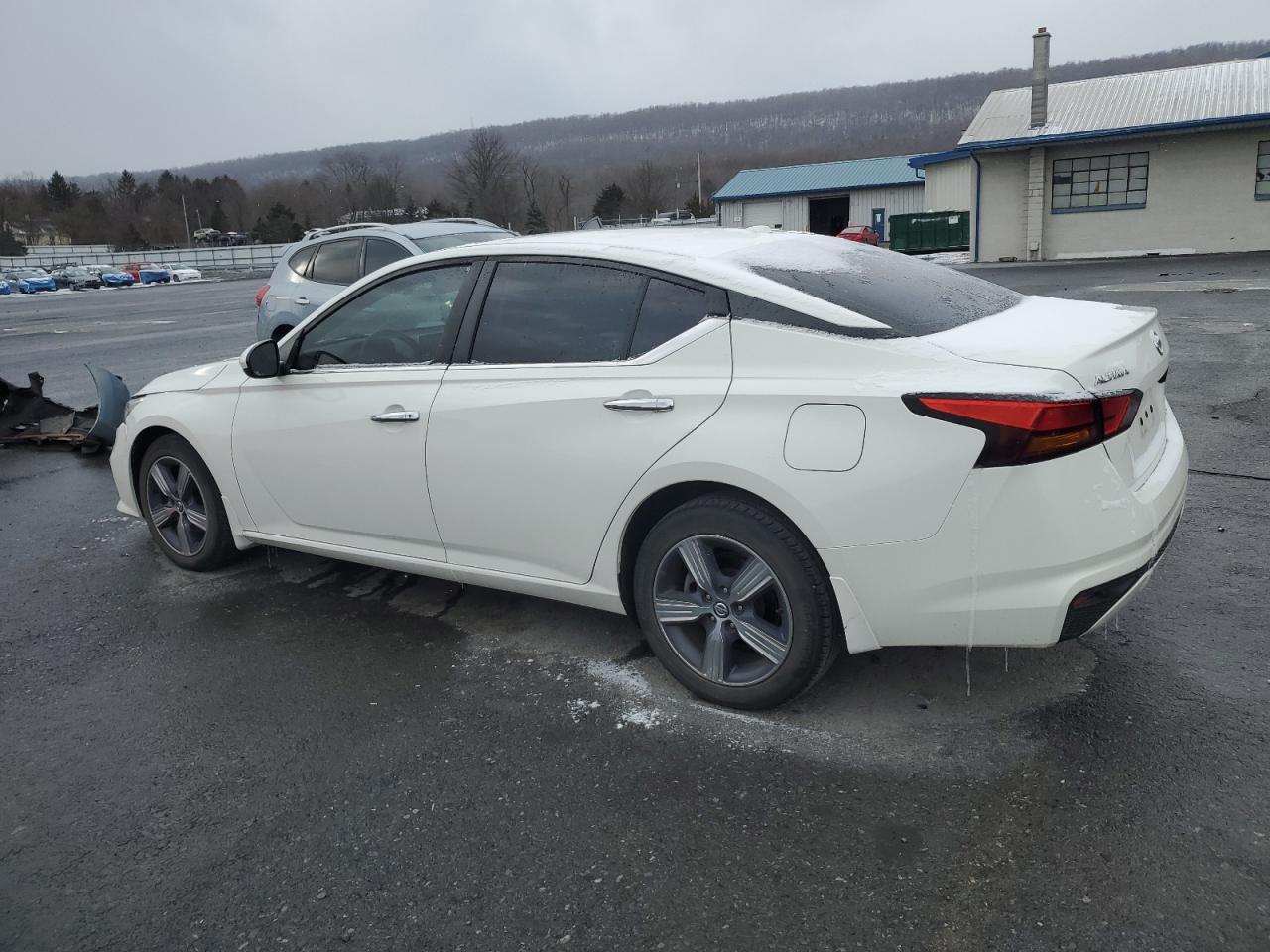 2020 Nissan Altima S - Image 2