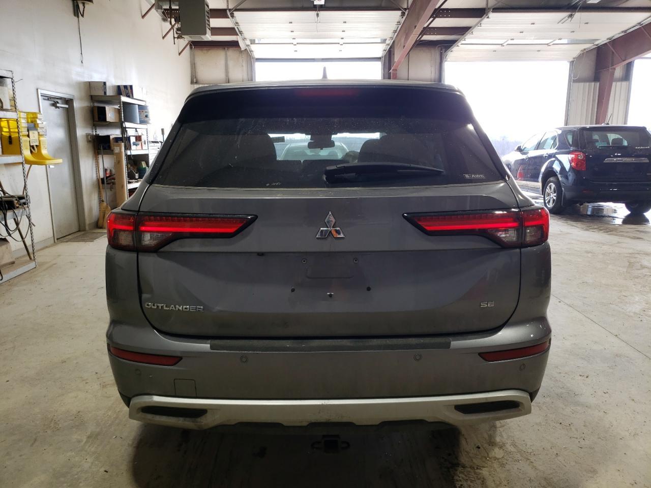 2022 Mitsubishi Outlander Se - Image 6