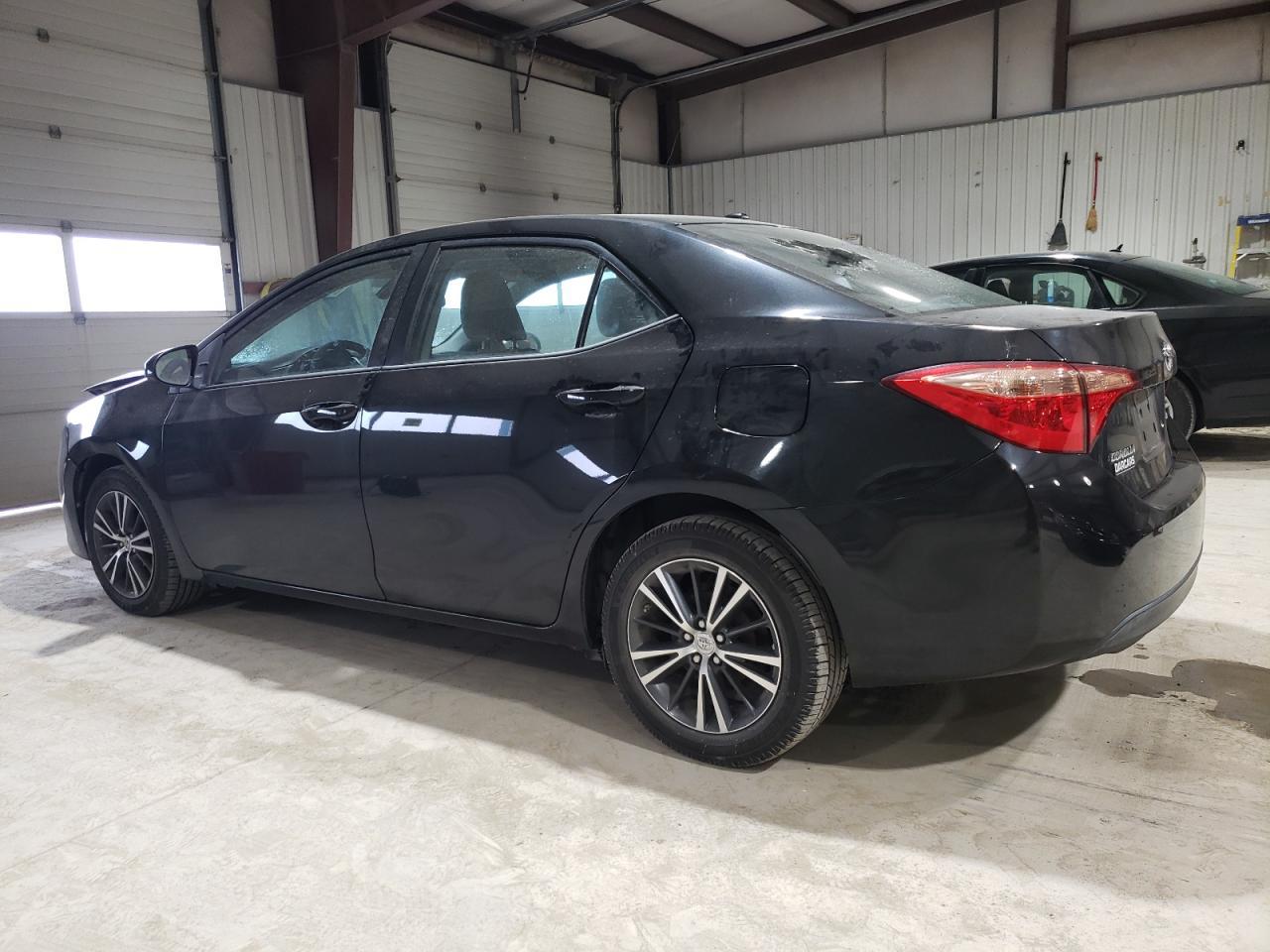 2017 Toyota Corolla L - Фото 2