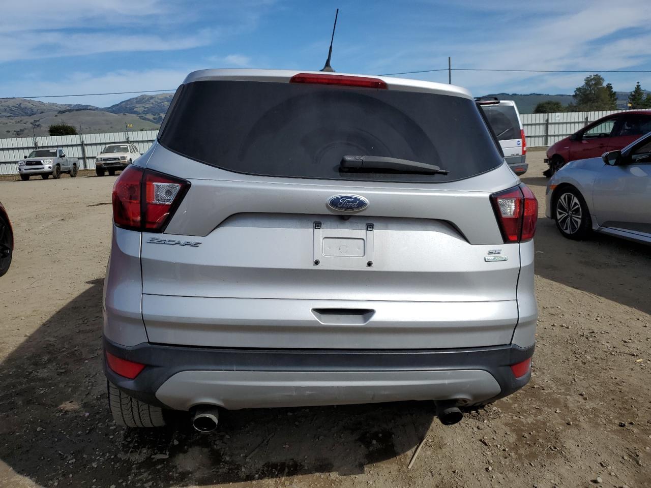 2019 Ford Escape Se - Фото 6