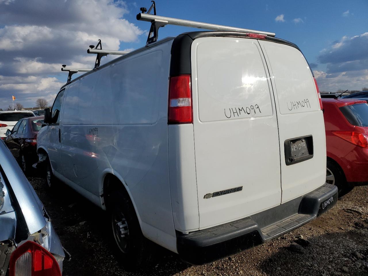2020 Chevrolet Express G2500 - Фото 2
