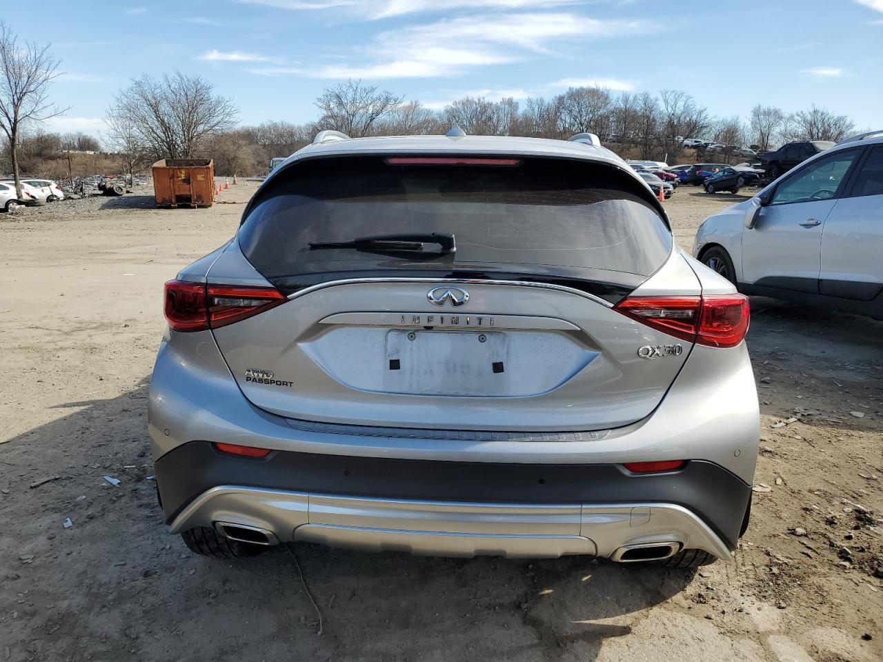 2019 Infiniti Qx30 Luxe - Фото 6