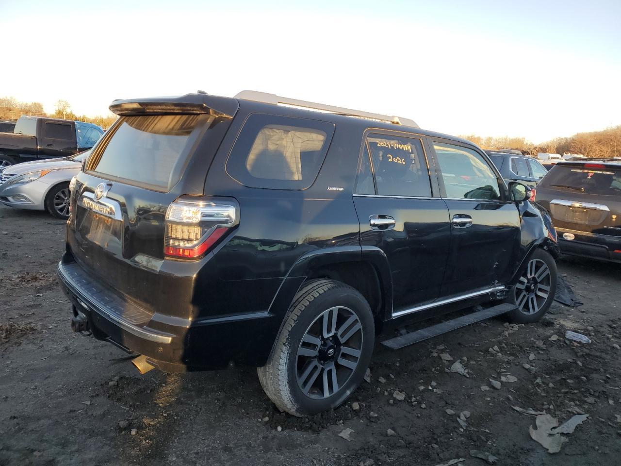 2016 Toyota 4Runner Sr5/Sr5 Premium - Фото 3