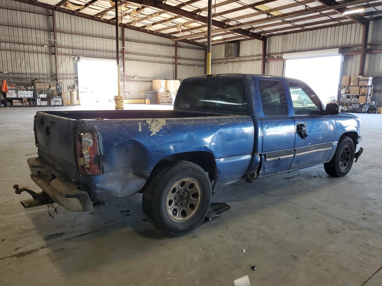 2003 Chevrolet Silverado C1500 - Фото 3