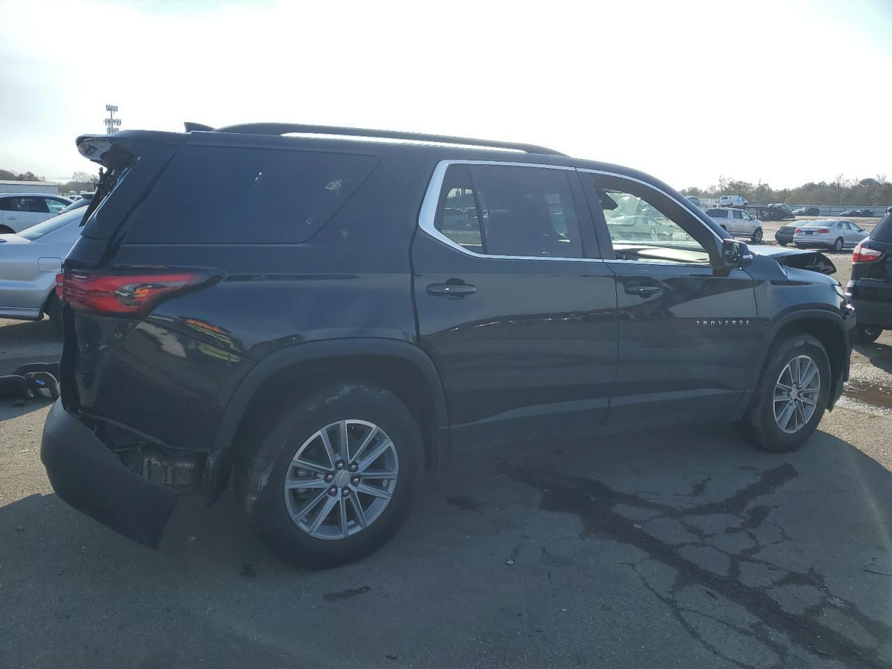 2023 Chevrolet Traverse Lt - Фото 3