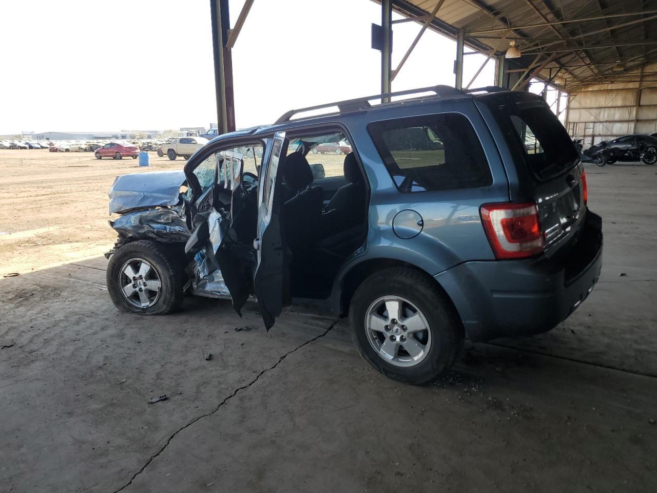 2010 Ford Escape Xlt - Фото 2