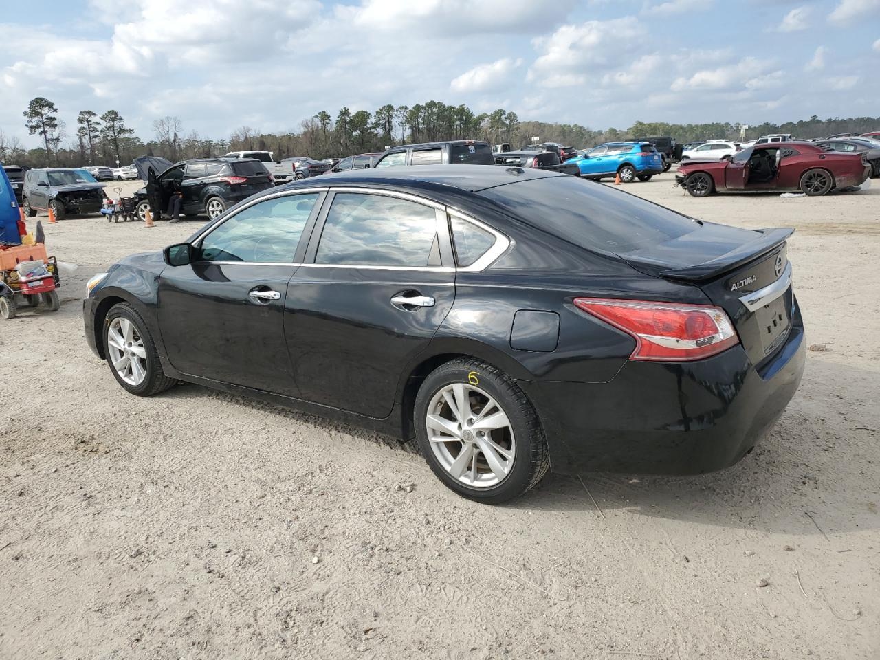 2013 Niss Altima 2.5 - Фото 2