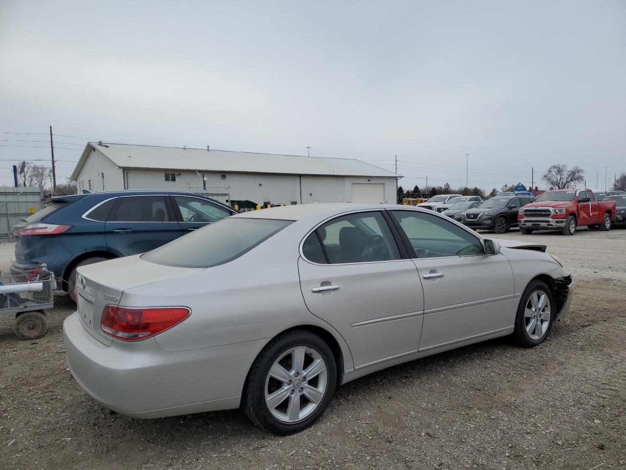 2005 Lexus Es 330 - Image 3