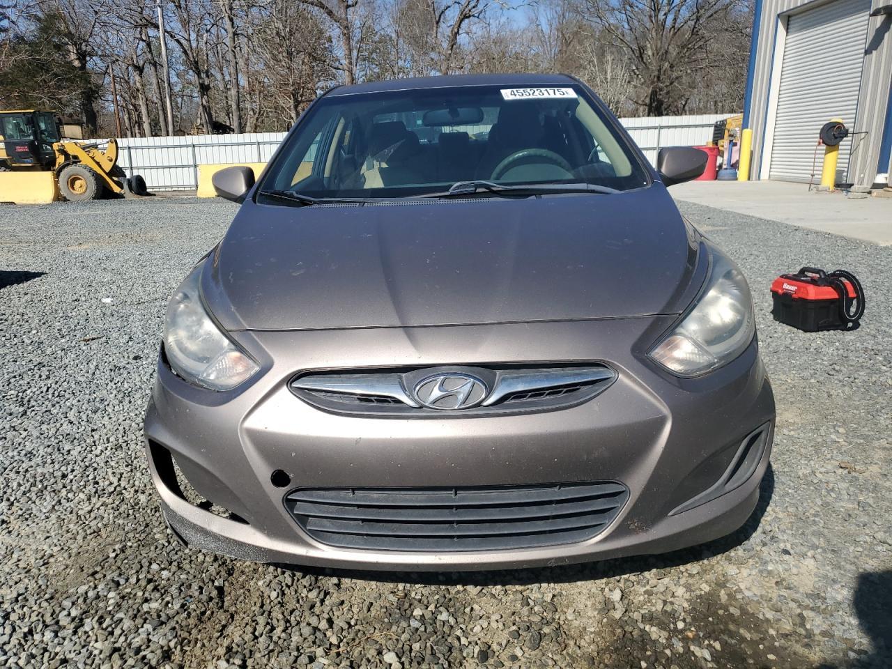 2014 Hyundai Accent Gls - Image 5