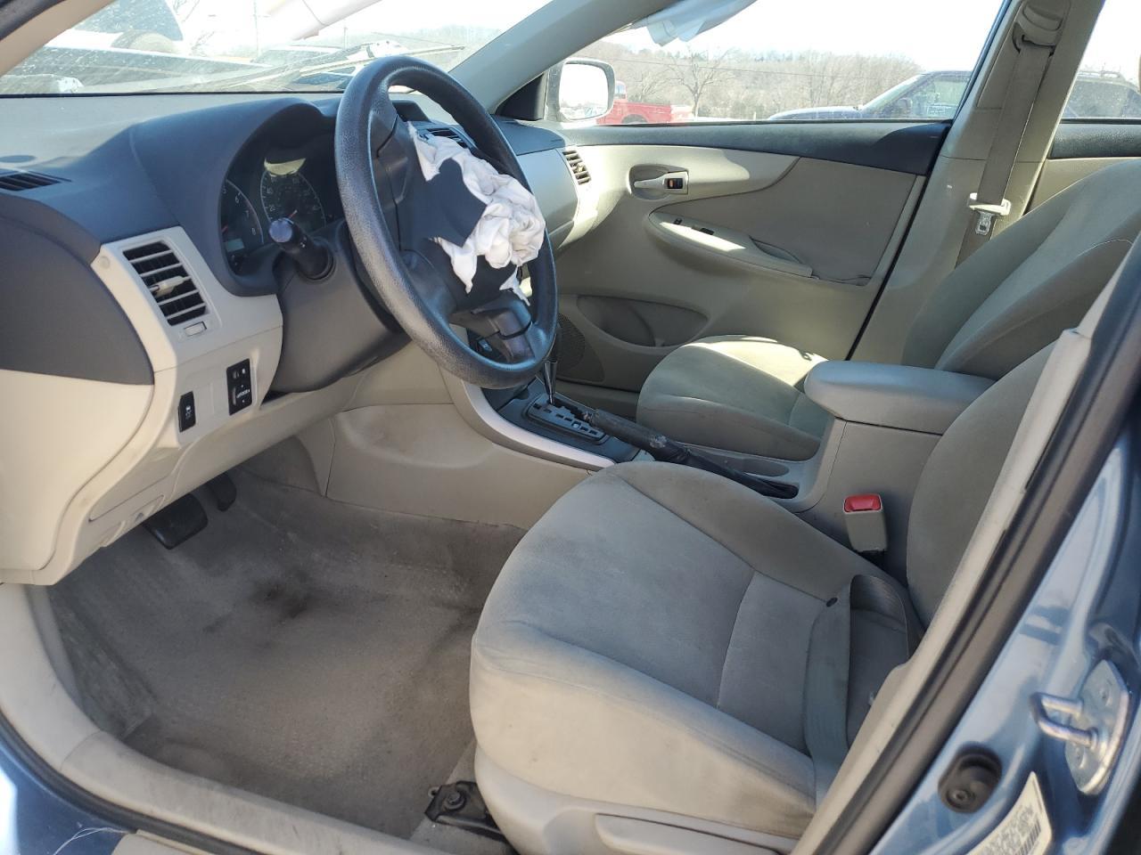 2013 Toyota Corolla Base - Фото 7