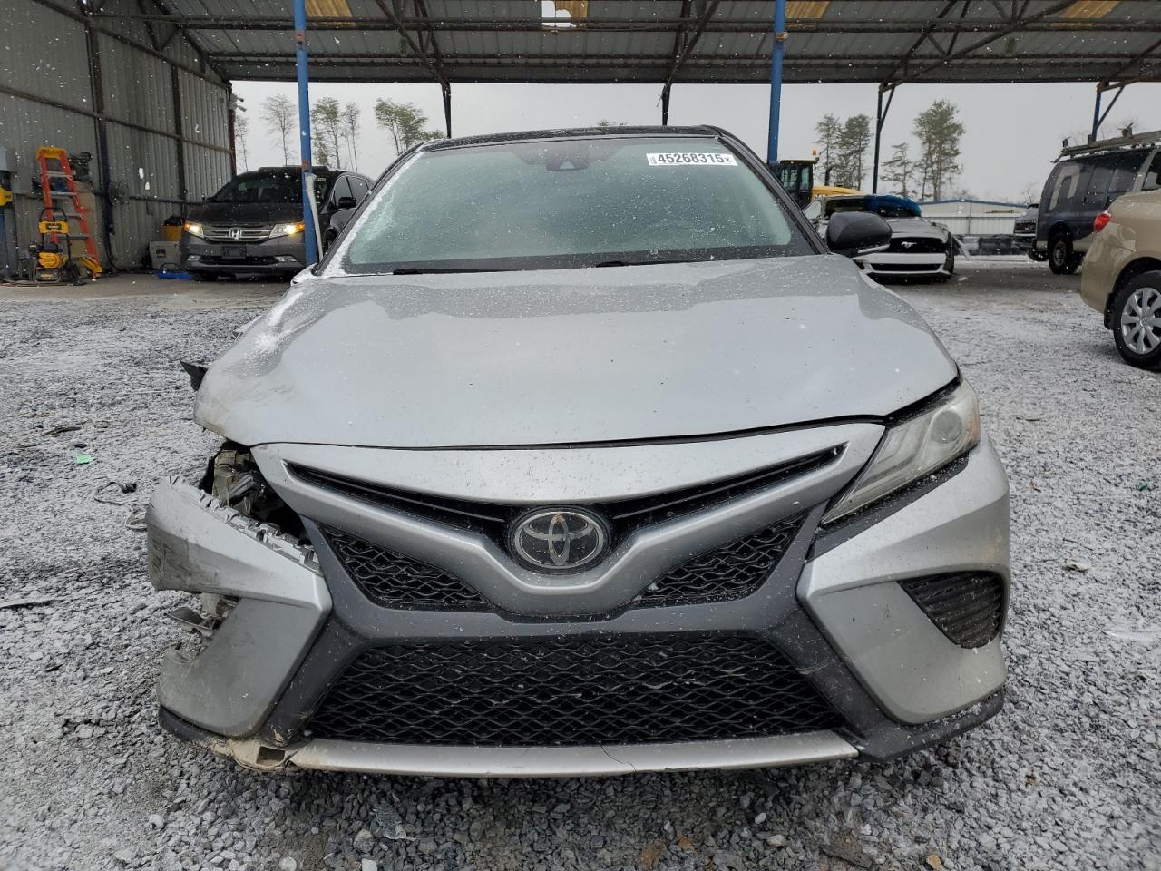 2019 Toyota Camry Xse - Image 5