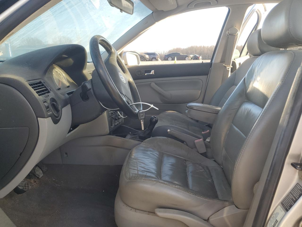 2005 Volkswagen Jetta - Image 7
