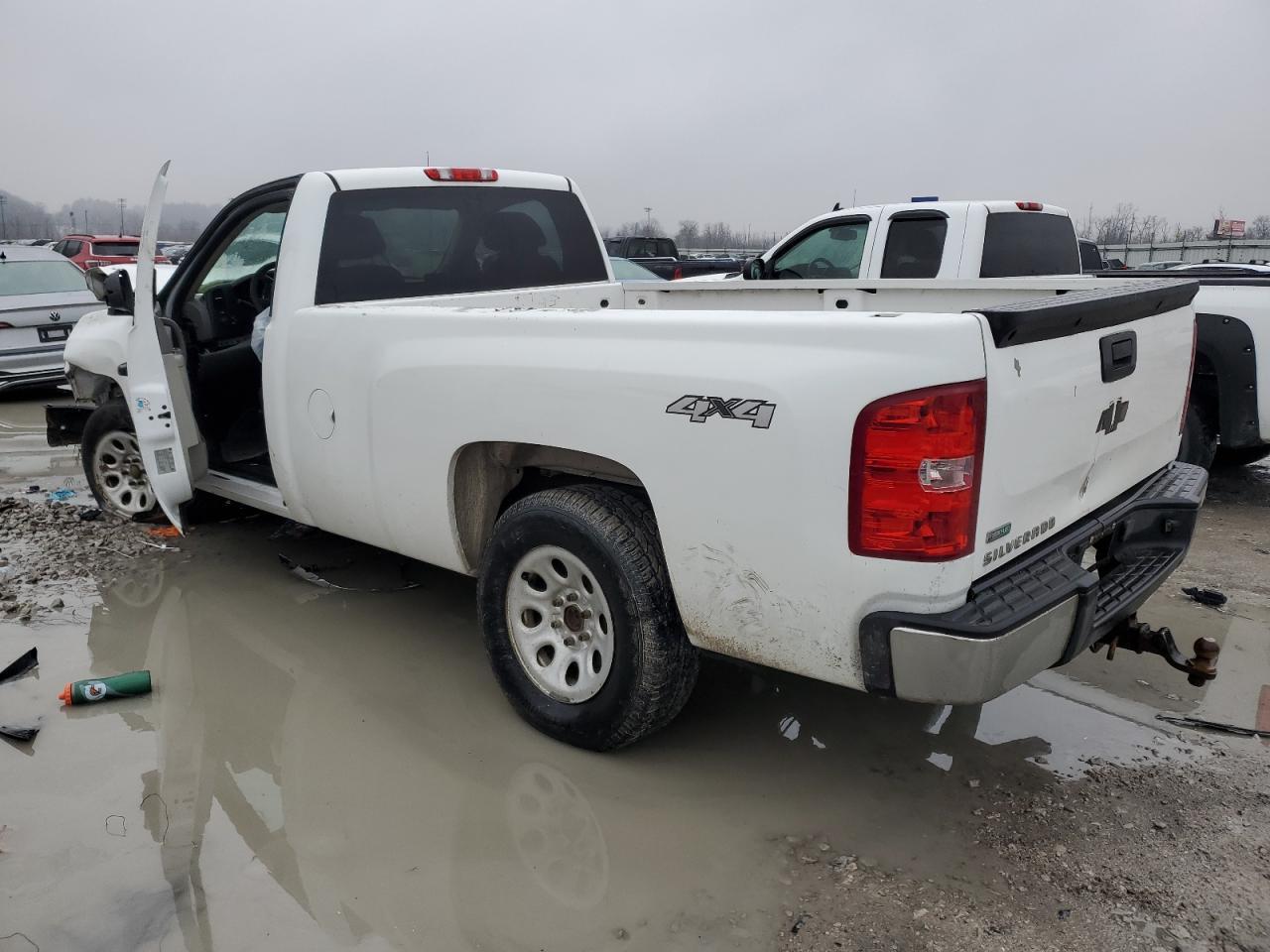 2011 Chevrolet Silverado K1500 - Фото 2
