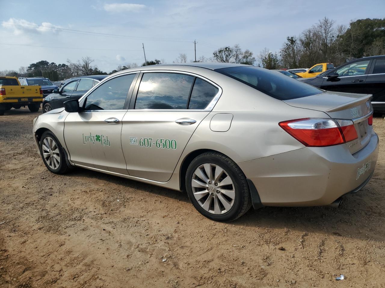 2014 Honda Accord Sport - Image 2