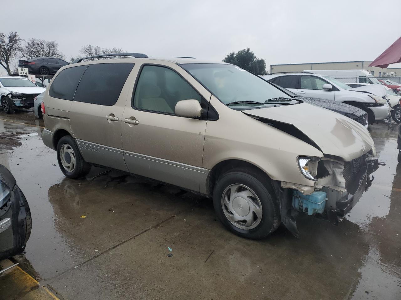 2002 Toyota Sienna Le - Image 4