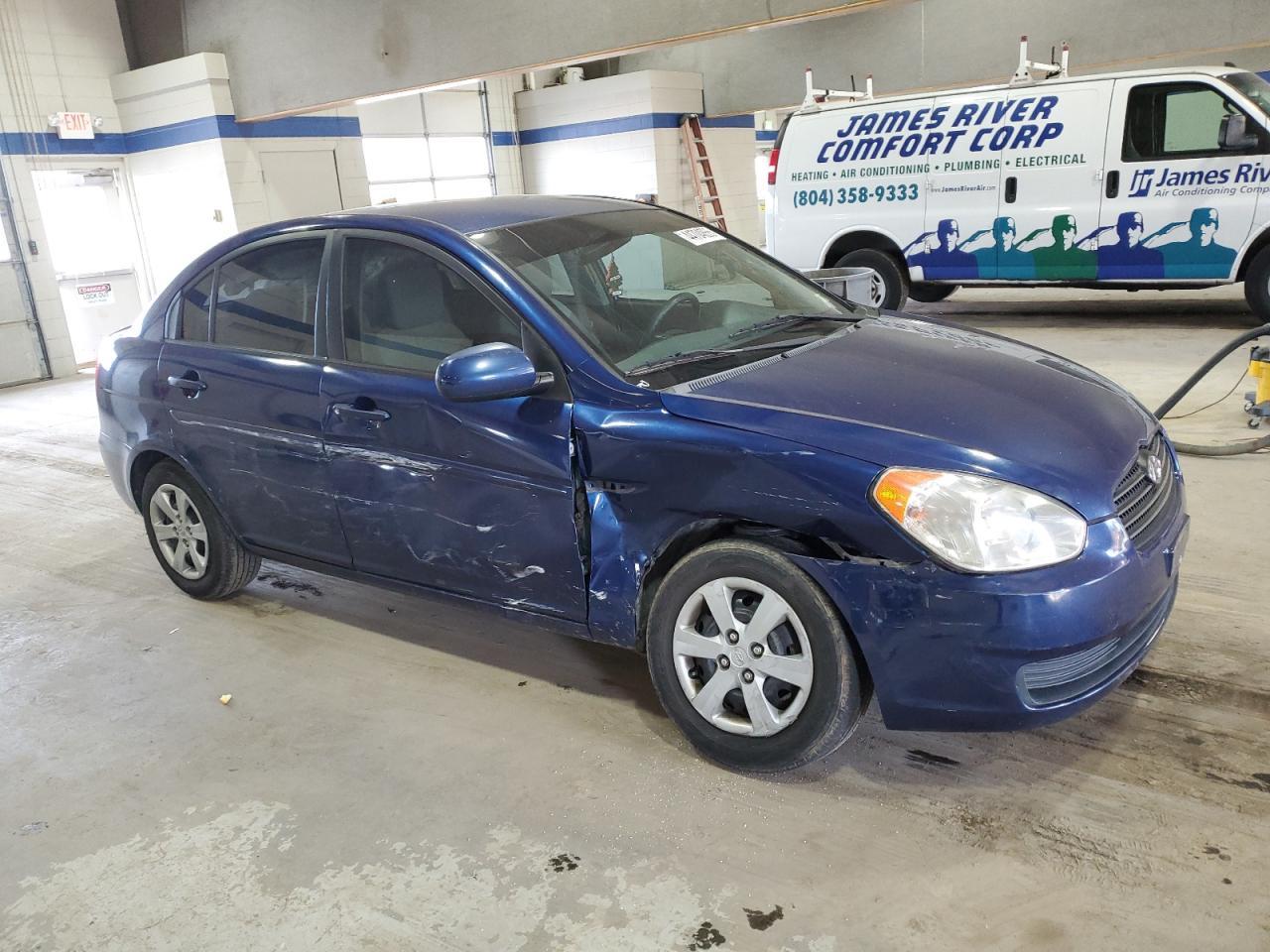 2011 Hyundai Accent Gls - Фото 4