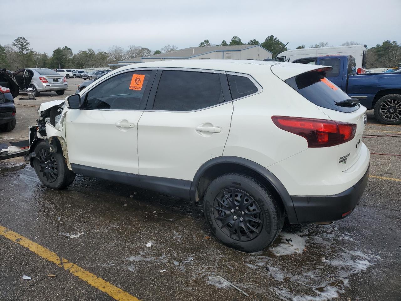 2019 Nissan Rogue Sport S - Фото 2