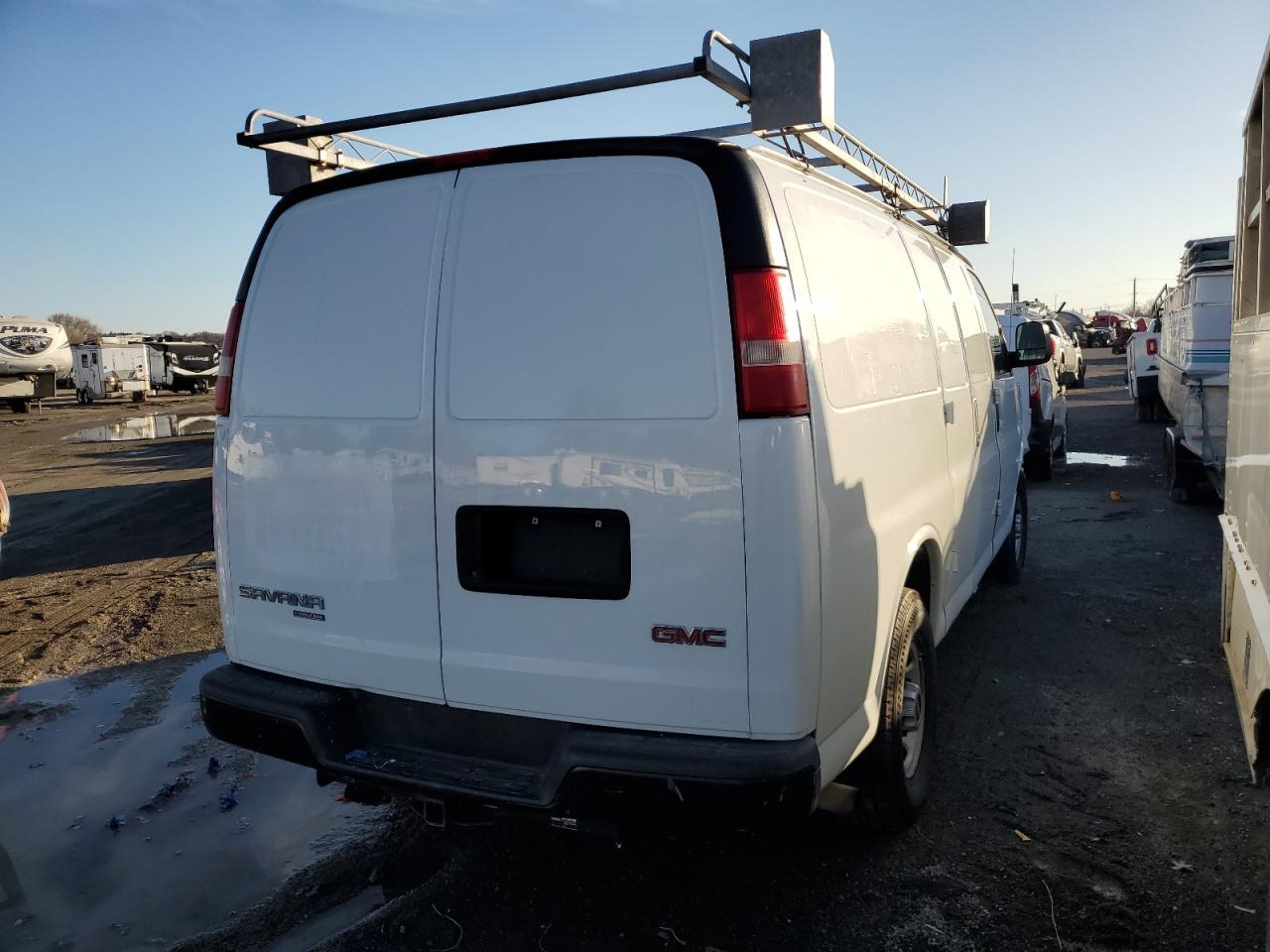 2014 GMC Savana G3500 - Image 3