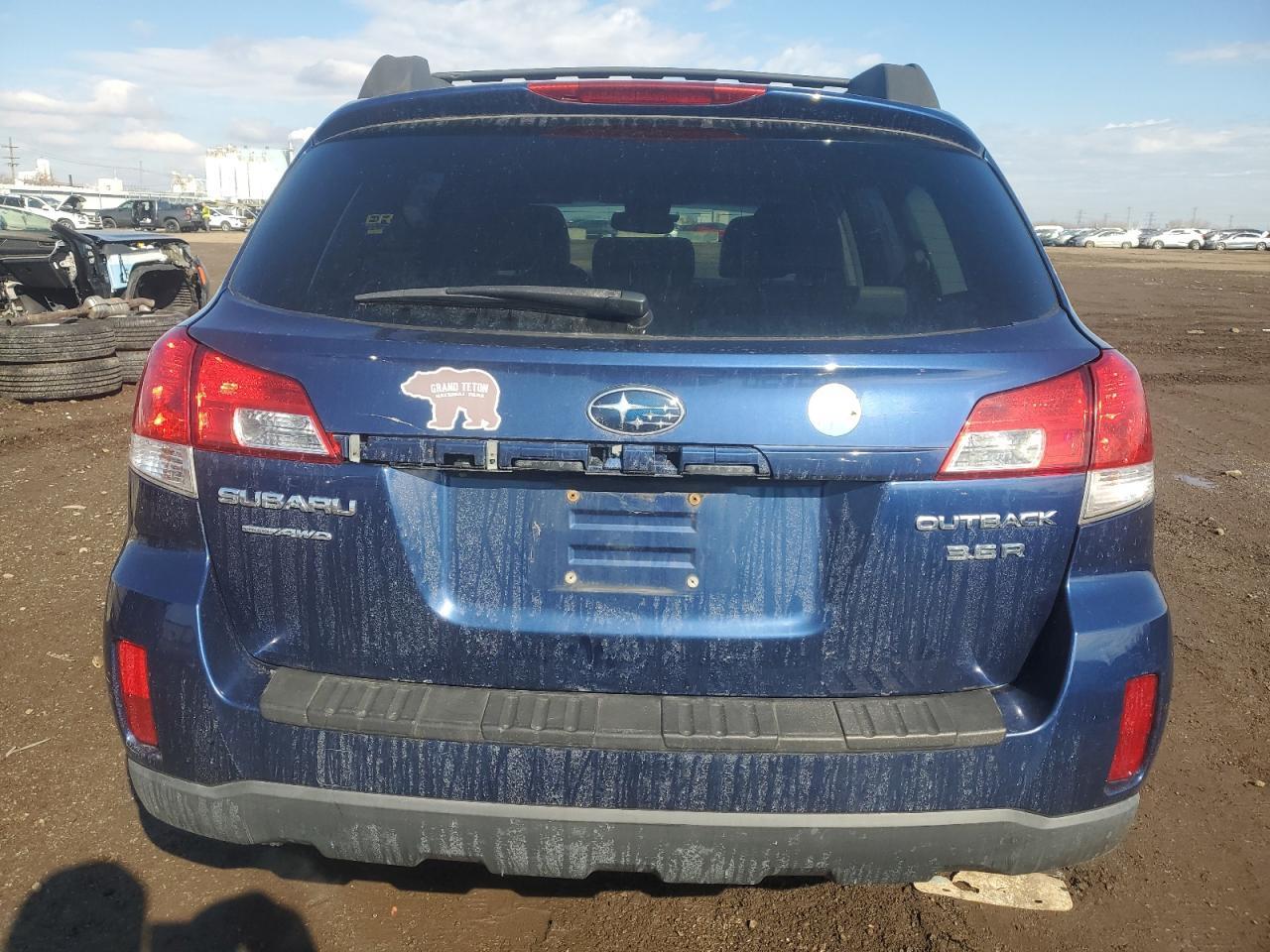 2010 Subaru Outback 3.6R Limited - Фото 6