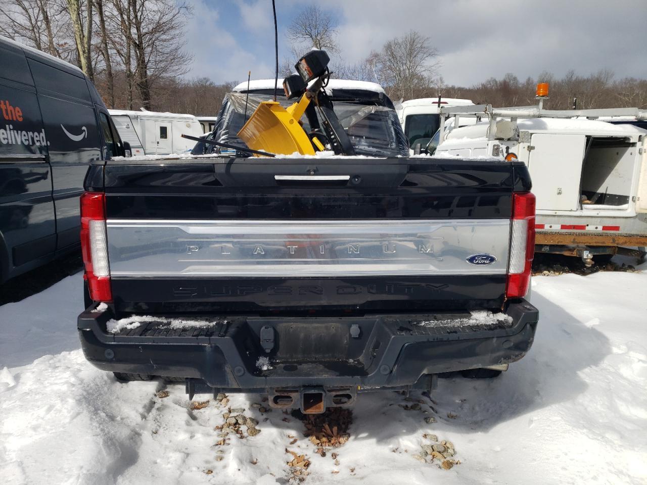 2017 Ford F450 Super Duty - Фото 6